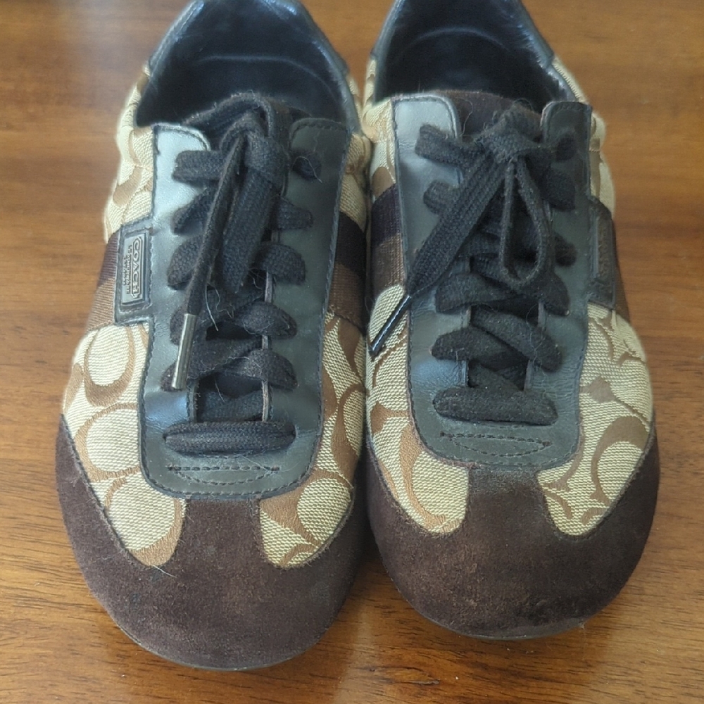 Womans Coach Sneakers ( Brown)